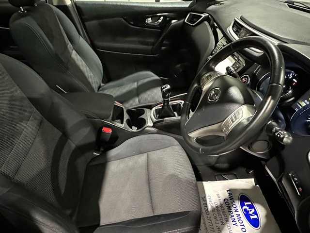View our NISSAN QASHQAI