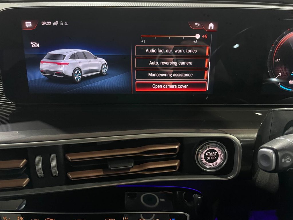 USED 2020 70 MERCEDES-BENZ EQC EQC 400 80kWh AMG Line SUV 5dr Electric Auto 4MATIC (408 ps) APPLE CARPLAY+R/CAM+DRIVER ASSIST