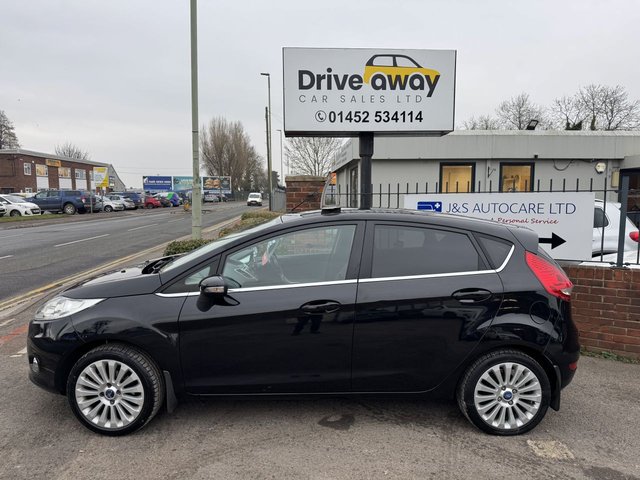 2009 Ford Fiesta 1.6 TDCi Titanium Hatchback 5dr Diesel Manual (110 g/km, 89 bhp)