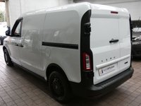 USED 2022 22 LEVC VN5 31kWh Business Panel Van 5dr Petrol Plug-in Hybrid Auto Euro 6 (Range Extender) (150 ps) AIR CON BLUETOOTH PARKING SENSORS 1 OWNER LEVC WARRANTY TILL JUNE 2027