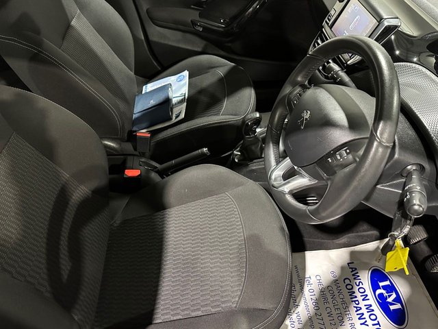 View our PEUGEOT 208