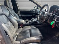 USED 2013 13 PORSCHE CAYENNE 3.0 TD V6 SUV 5dr Diesel Tiptronic 4WD Euro 5 (s/s) (240 ps) ** HUGE SPECIFICATION CAR **