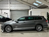 USED 2015 65 VOLKSWAGEN PASSAT 2.0 TDI BlueMotion Tech R-Line Estate 5dr Diesel DSG Euro 6 (s/s) (190 ps) 
