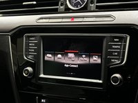 USED 2015 65 VOLKSWAGEN PASSAT 2.0 TDI BlueMotion Tech R-Line Estate 5dr Diesel DSG Euro 6 (s/s) (190 ps) 