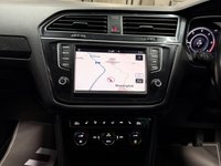 USED 2017 17 VOLKSWAGEN TIGUAN 2.0 TDI BlueMotion Tech SEL SUV 5dr Diesel Manual Euro 6 (s/s) (150 ps) Panoramic | Heated Massage seat
