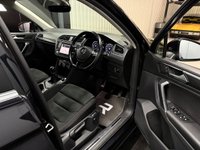 USED 2017 17 VOLKSWAGEN TIGUAN 2.0 TDI BlueMotion Tech SEL SUV 5dr Diesel Manual Euro 6 (s/s) (150 ps) Panoramic | Heated Massage seat