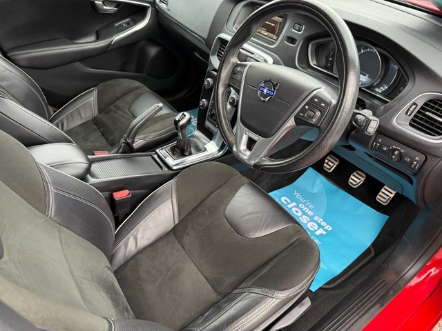 2015 VOLVO V40 1.6 D2 R-Design Hatchback 5dr Diesel Manual Euro 5 (s/s) (115 ps) - Photo 10
