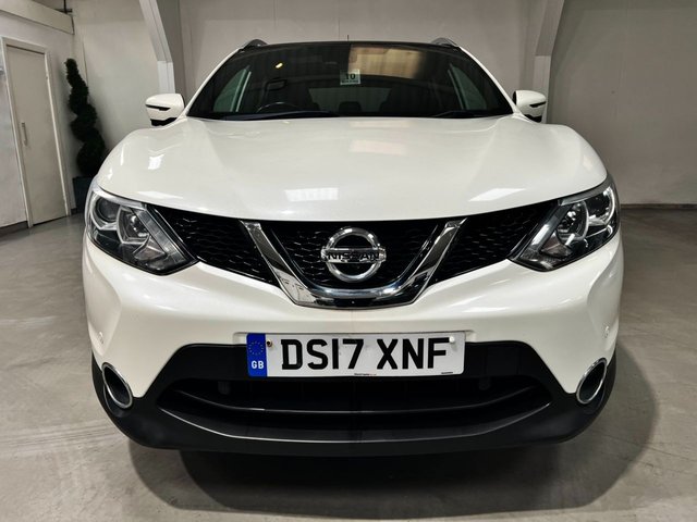 View our NISSAN QASHQAI