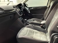 USED 2019 19 VOLKSWAGEN TIGUAN 2.0 TDI SEL SUV 5dr Diesel DSG 4Motion Euro 6 (s/s) (150 ps) 
