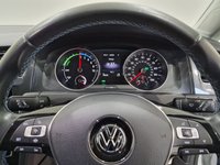 USED 2019 19 VOLKSWAGEN E-GOLF 35.8kWh e-Golf Hatchback 5dr Electric Auto (136 ps) 