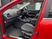 USED 2019 69 RENAULT KADJAR 1.3 TCe S Edition SUV 5dr Petrol Manual Euro 6 (s/s) (140 ps) PANORAMIC ROOF