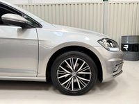 USED 2018 18 VOLKSWAGEN GOLF 1.4 TSI SE Nav Hatchback 5dr Petrol Manual Euro 6 (s/s) (125 ps) Full VW History | Sensors | DAB