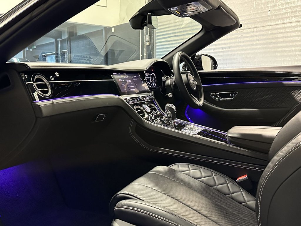 USED 2021 71 BENTLEY CONTINENTAL 4.0 V8 GTC Convertible 2dr Petrol Auto 4WD Euro 6 (s/s) (550 ps) BENTLEY WARRANTY JANUARY 2026