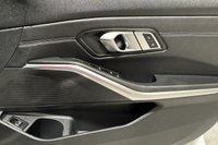 USED 2021 71 BMW 3 SERIES 3.0 330d MHT M Sport Touring 5dr Diesel Hybrid Auto Euro 6 (s/s) (286 ps) +NATIONWIDE DELIVERY AVAILABLE+