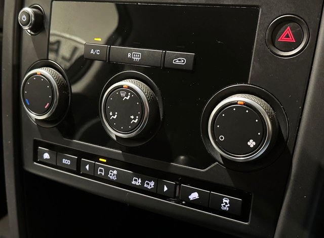 View our LAND ROVER DISCOVERY SPORT