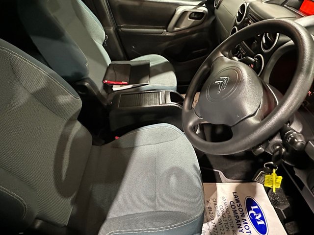 View our CITROEN BERLINGO