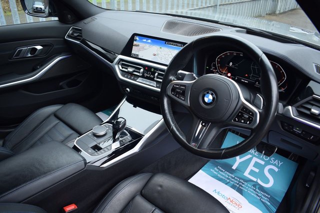 View our BMW 3 SERIES