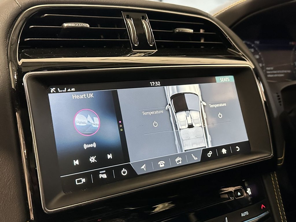 USED 2019 69 JAGUAR F-PACE 3.0 D300 V6 300 Sport SUV 5dr Diesel Auto AWD Euro 6 (s/s) (300 ps) PANORAMIC ROOF|1 YEAR WARRANTY