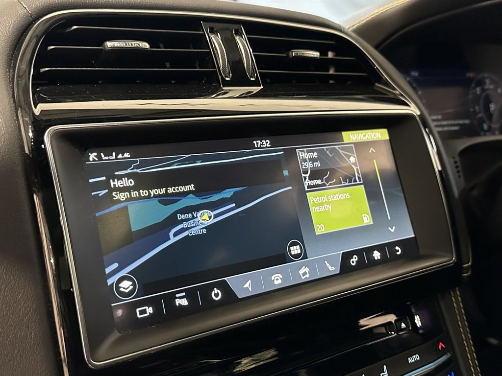 USED 2019 69 JAGUAR F-PACE 3.0 D300 V6 300 Sport SUV 5dr Diesel Auto AWD Euro 6 (s/s) (300 ps) PANORAMIC ROOF|1 YEAR WARRANTY