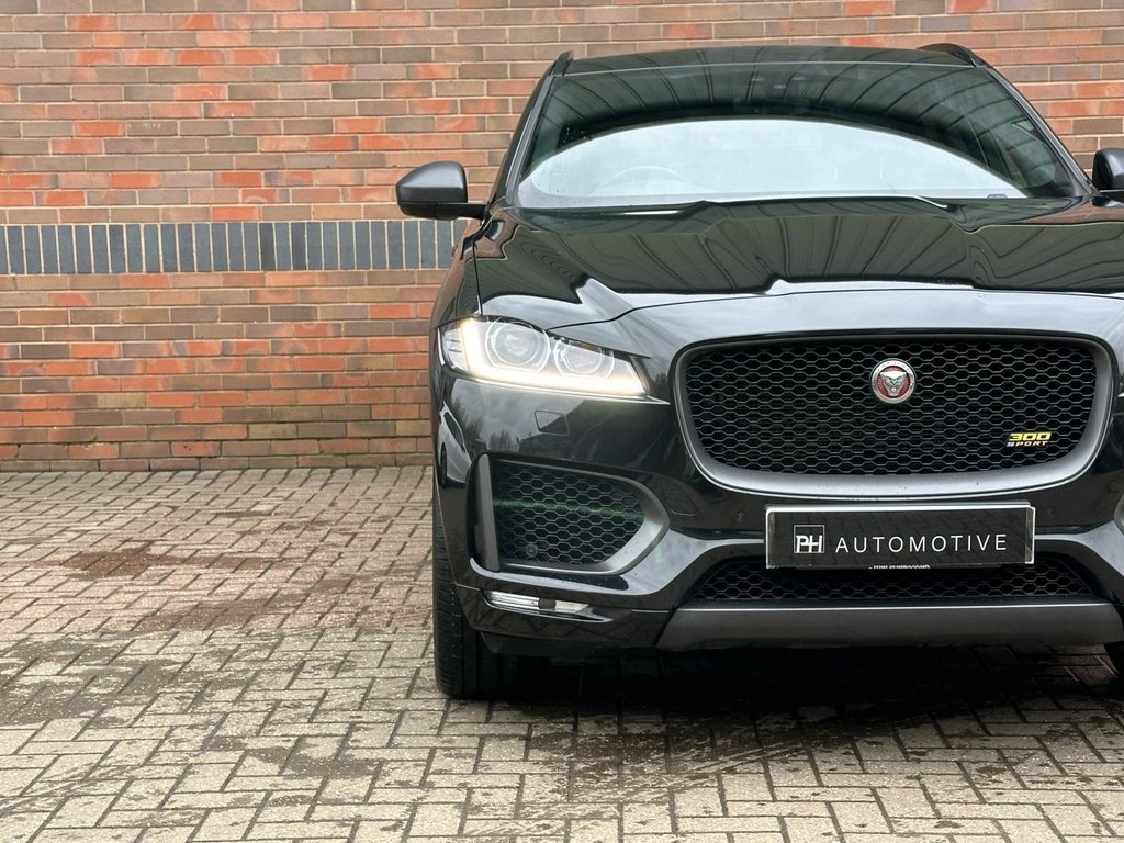 USED 2019 69 JAGUAR F-PACE 3.0 D300 V6 300 Sport SUV 5dr Diesel Auto AWD Euro 6 (s/s) (300 ps) PANORAMIC ROOF|1 YEAR WARRANTY