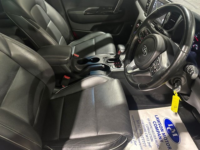 View our KIA SPORTAGE