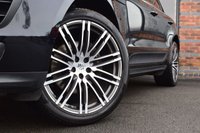 USED 2018 68 PORSCHE MACAN 2.0T SUV 5dr Petrol PDK 4WD Euro 6 (s/s) (252 ps) PAN ROOF / BOSE / PDLS / CAM
