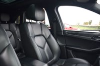 USED 2018 68 PORSCHE MACAN 2.0T SUV 5dr Petrol PDK 4WD Euro 6 (s/s) (252 ps) PAN ROOF / BOSE / PDLS / CAM