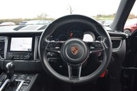 USED 2018 68 PORSCHE MACAN 2.0T SUV 5dr Petrol PDK 4WD Euro 6 (s/s) (252 ps) PAN ROOF / BOSE / PDLS / CAM