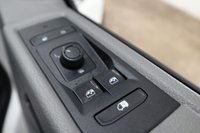 USED 2020 70 VOLKSWAGEN e-Transporter e 113 37.3kWh Panel Van 5dr Electric Auto LWB (113 ps) ONLY 1,515 MILES WITH APPLE CARPLAY & PARK DISTANCE CONTROL