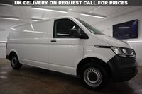USED 2020 70 VOLKSWAGEN e-Transporter e 113 37.3kWh Panel Van 5dr Electric Auto LWB (113 ps) ONLY 1,515 MILES WITH APPLE CARPLAY & PARK DISTANCE CONTROL