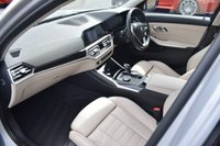 USED 2020 20 BMW 3 SERIES 2.0 330e 12kWh Sport Pro Saloon 4dr Petrol Plug-in Hybrid Auto Euro 6 (s/s) (292 ps) HEATED LEATHER / CARPLAY / FSH
