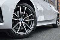 USED 2020 20 BMW 3 SERIES 2.0 330e 12kWh Sport Pro Saloon 4dr Petrol Plug-in Hybrid Auto Euro 6 (s/s) (292 ps) HEATED LEATHER / CARPLAY / FSH