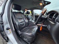 USED 2005 55 JAGUAR XJ 2.7 TDVi Sovereign Saloon 4dr Diesel Automatic (214 g/km, 204 bhp) 