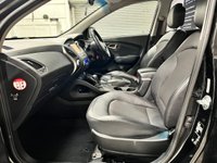 USED 2013 63 HYUNDAI IX35 2.0 CRDi SE SUV 5dr Diesel Auto 4WD Euro 5 (Nav) (134 bhp) 