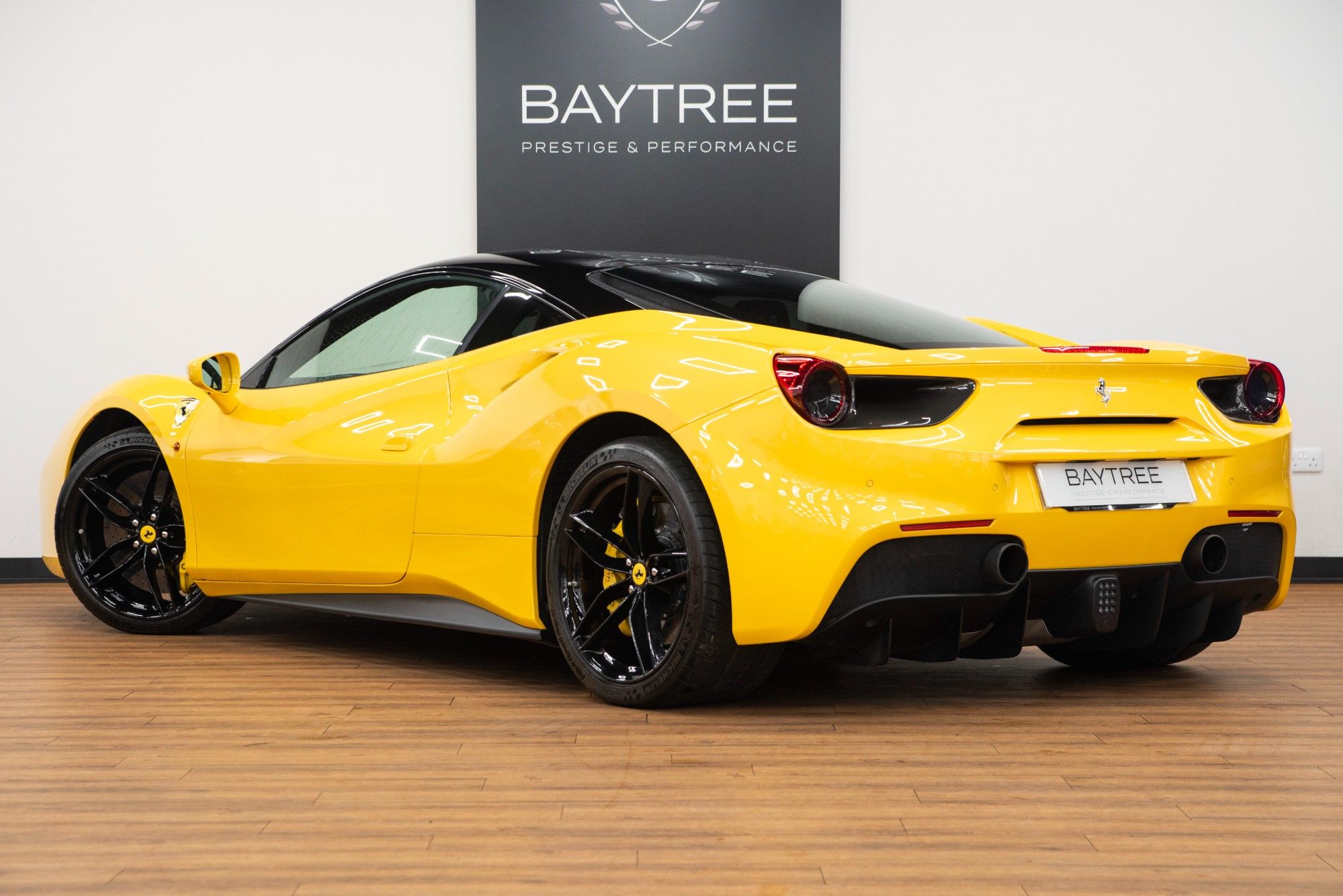 USED 2017 S FERRARI 488 3.9T V8 GTB Coupe  