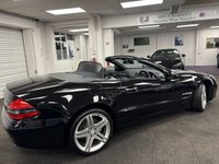 USED 2009 59 MERCEDES-BENZ SL 3.5 SL350 Convertible 2dr Petrol 7G-Tronic (226 g/km, 315 bhp) UK DELIVERY FLAT FEE &pound;175 (SUBJECT TO DEAL) *OVER 100 IMAGES ON OUR WEBSITE*BESPOKE FINANCE ARRANGED*PART EXCHANGE WELCOME*ALL VEHICLES HPI CLEAR