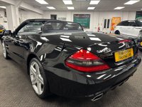 USED 2009 59 MERCEDES-BENZ SL 3.5 SL350 Convertible 2dr Petrol 7G-Tronic (226 g/km, 315 bhp) UK DELIVERY FLAT FEE &pound;175 (SUBJECT TO DEAL) *OVER 100 IMAGES ON OUR WEBSITE*BESPOKE FINANCE ARRANGED*PART EXCHANGE WELCOME*ALL VEHICLES HPI CLEAR