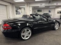 USED 2009 59 MERCEDES-BENZ SL 3.5 SL350 Convertible 2dr Petrol 7G-Tronic (226 g/km, 315 bhp) UK DELIVERY FLAT FEE &pound;175 (SUBJECT TO DEAL) *OVER 100 IMAGES ON OUR WEBSITE*BESPOKE FINANCE ARRANGED*PART EXCHANGE WELCOME*ALL VEHICLES HPI CLEAR