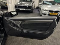 USED 2009 59 MERCEDES-BENZ SL 3.5 SL350 Convertible 2dr Petrol 7G-Tronic (226 g/km, 315 bhp) UK DELIVERY FLAT FEE &pound;175 (SUBJECT TO DEAL) *OVER 100 IMAGES ON OUR WEBSITE*BESPOKE FINANCE ARRANGED*PART EXCHANGE WELCOME*ALL VEHICLES HPI CLEAR
