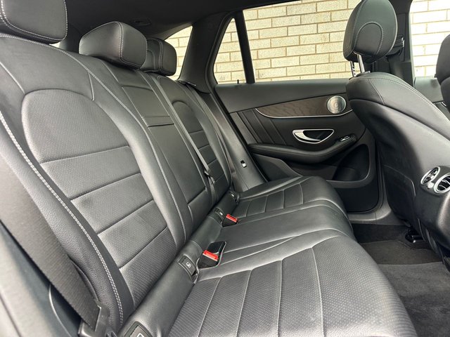 2015 Mercedes-Benz Glc 2.1L Amg Line 5dr - Photo 9