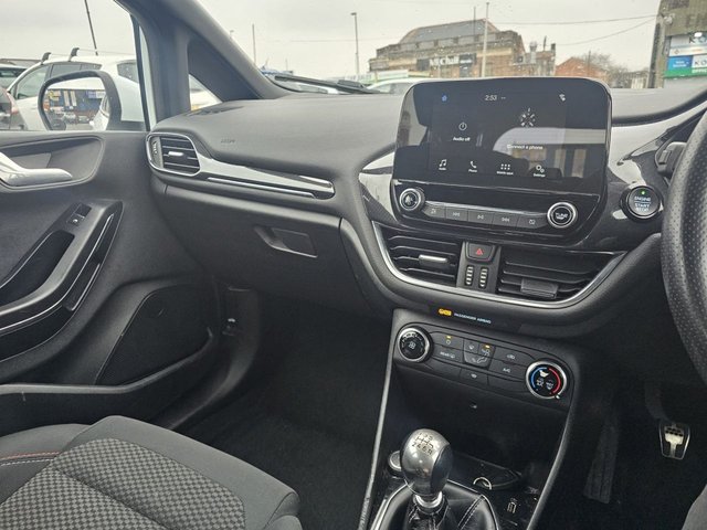 2018 FORD FIESTA - Photo 7