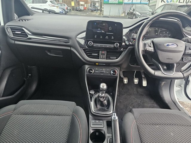 2018 FORD FIESTA - Photo 8