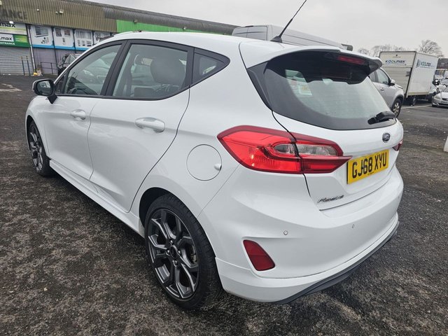 2018 FORD FIESTA - Photo 12