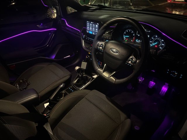 2018 FORD FIESTA - Photo 6