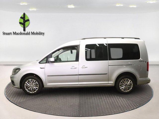 2017 VOLKSWAGEN CADDY MAXI LIFE - Photo 2