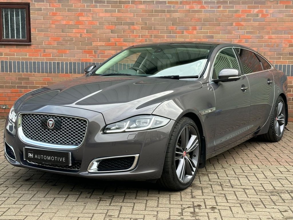 USED 2017 17 JAGUAR XJ 3.0d V6 Autobiography Saloon 4dr Diesel Auto Euro 6 (s/s) (LWB) (300 ps) ADAPTIVE CRUISE|1YEAR WARRANTY