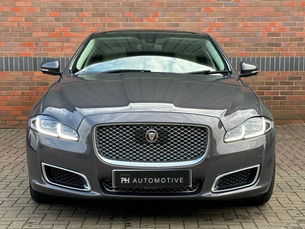 USED 2017 17 JAGUAR XJ 3.0d V6 Autobiography Saloon 4dr Diesel Auto Euro 6 (s/s) (LWB) (300 ps) ADAPTIVE CRUISE|1YEAR WARRANTY