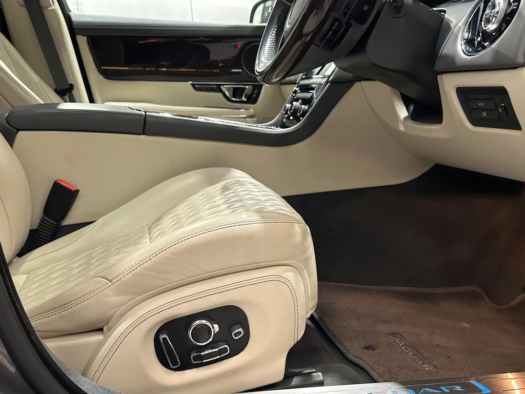 USED 2017 17 JAGUAR XJ 3.0d V6 Autobiography Saloon 4dr Diesel Auto Euro 6 (s/s) (LWB) (300 ps) ADAPTIVE CRUISE|1YEAR WARRANTY