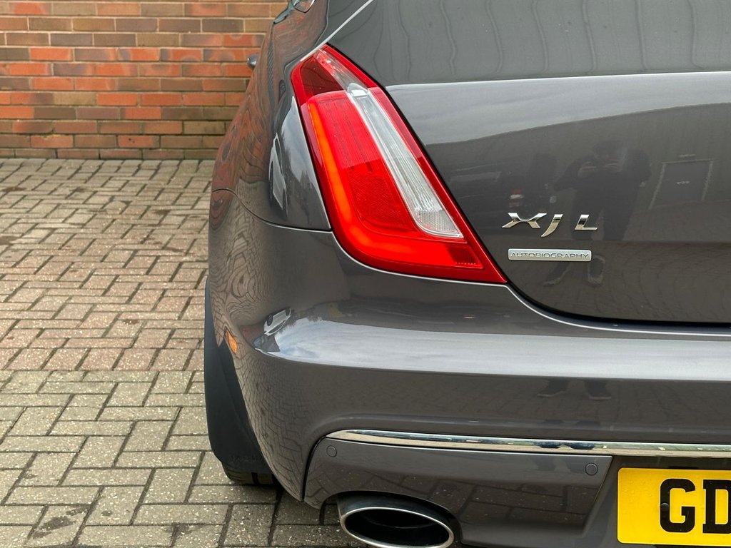 USED 2017 17 JAGUAR XJ 3.0d V6 Autobiography Saloon 4dr Diesel Auto Euro 6 (s/s) (LWB) (300 ps) ADAPTIVE CRUISE|1YEAR WARRANTY