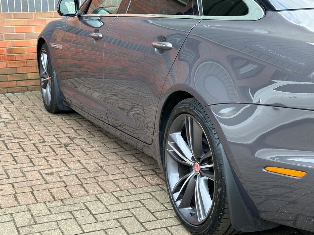 USED 2017 17 JAGUAR XJ 3.0d V6 Autobiography Saloon 4dr Diesel Auto Euro 6 (s/s) (LWB) (300 ps) ADAPTIVE CRUISE|1YEAR WARRANTY